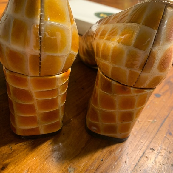 💝 Golden croco Vintage Pavane golden orange crocodile style heels in the 1980s - Picture 14 of 15